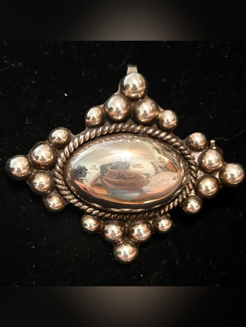 Vintage Laton Taxco Mexican Sterling Silver Domed Brooch/Pendant